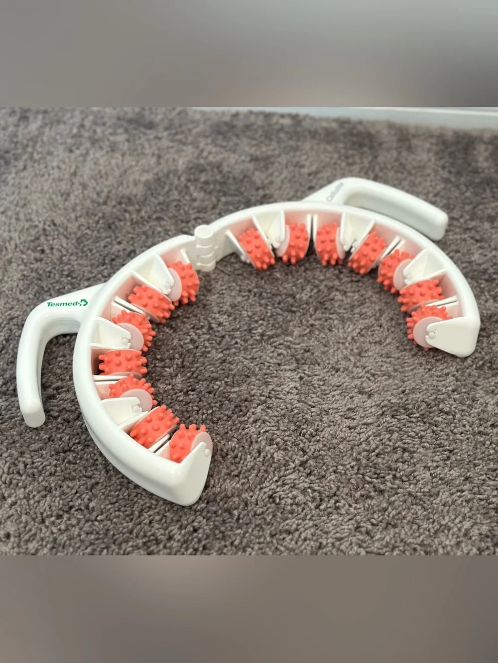Tesmed Cellulite Massage Roller with Coral Spiked Rollers